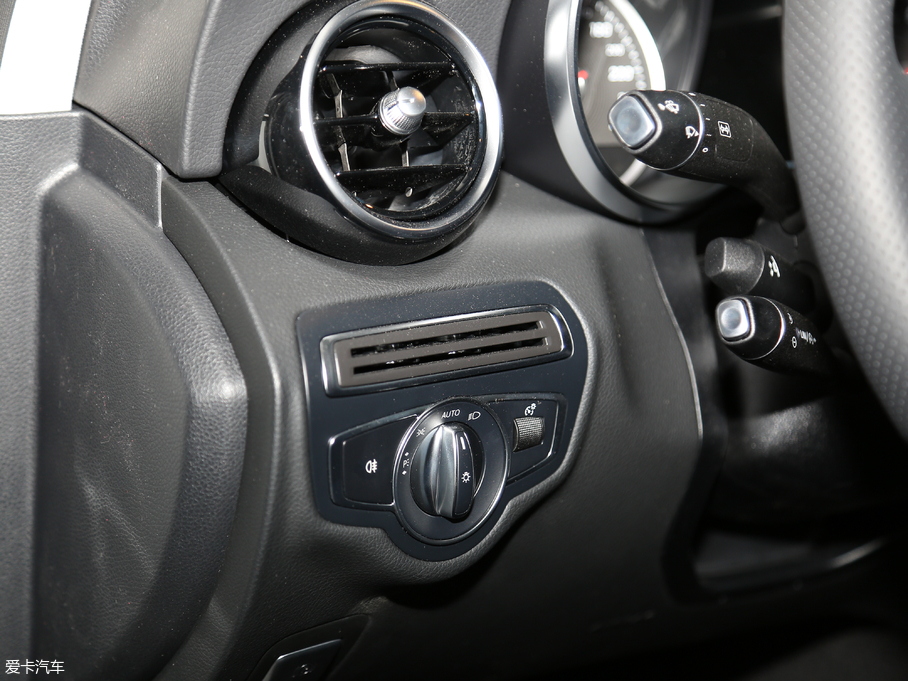 2018YC C 200  L 4MATIC \Ӱ