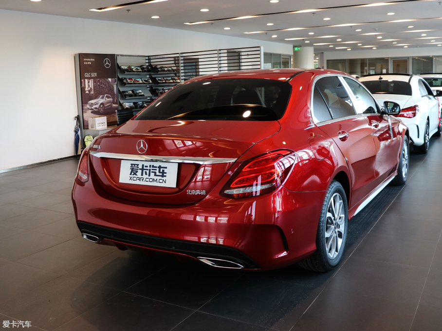 2018YC C 180 L r\Ӱ