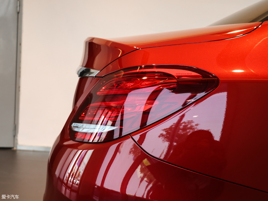 2018YC C 180 L r(sh)\(yn)Ӱ