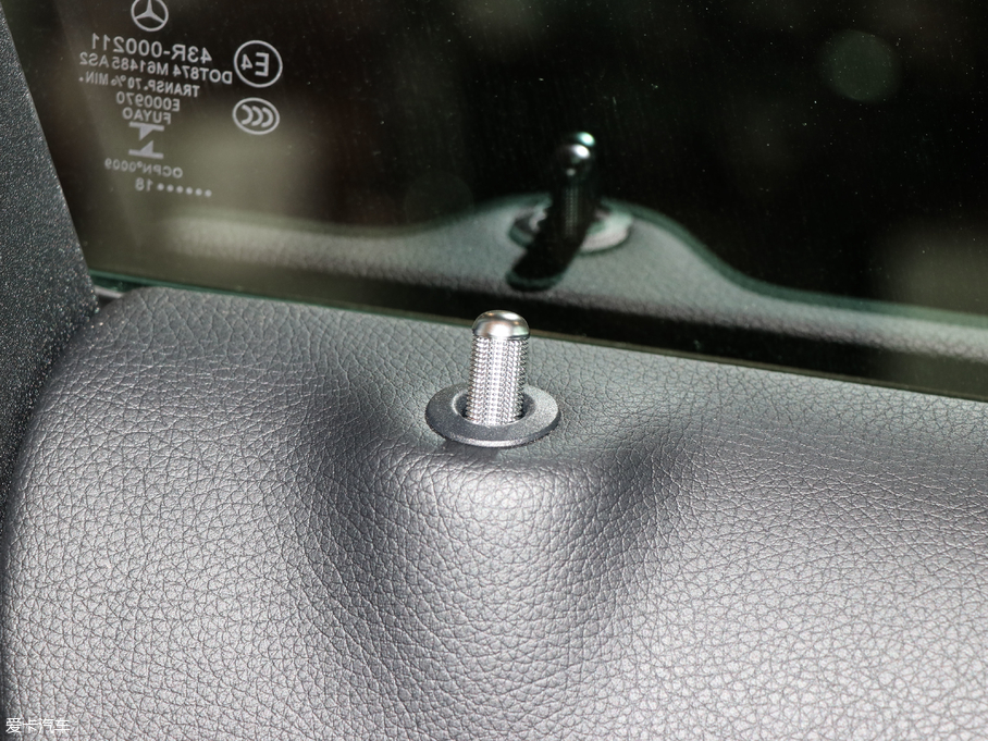 2018YC C 180 L r\Ӱ