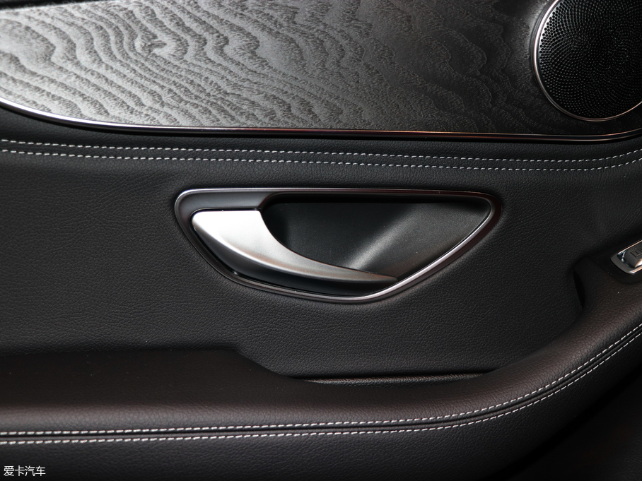 2018YC C 180 L r\Ӱ