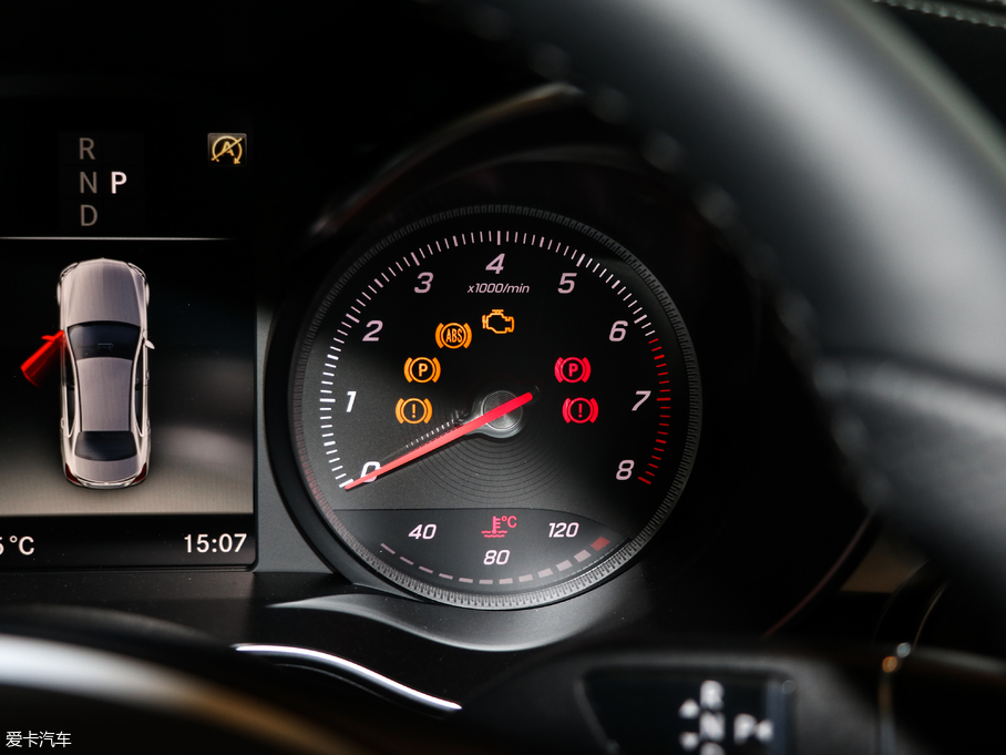 2018YC C 180 L r\Ӱ