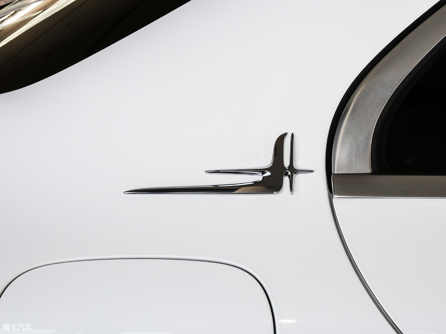 2018YC C 180 L r\Ӱ