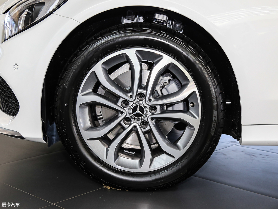 2018YC C 180 L r\Ӱ