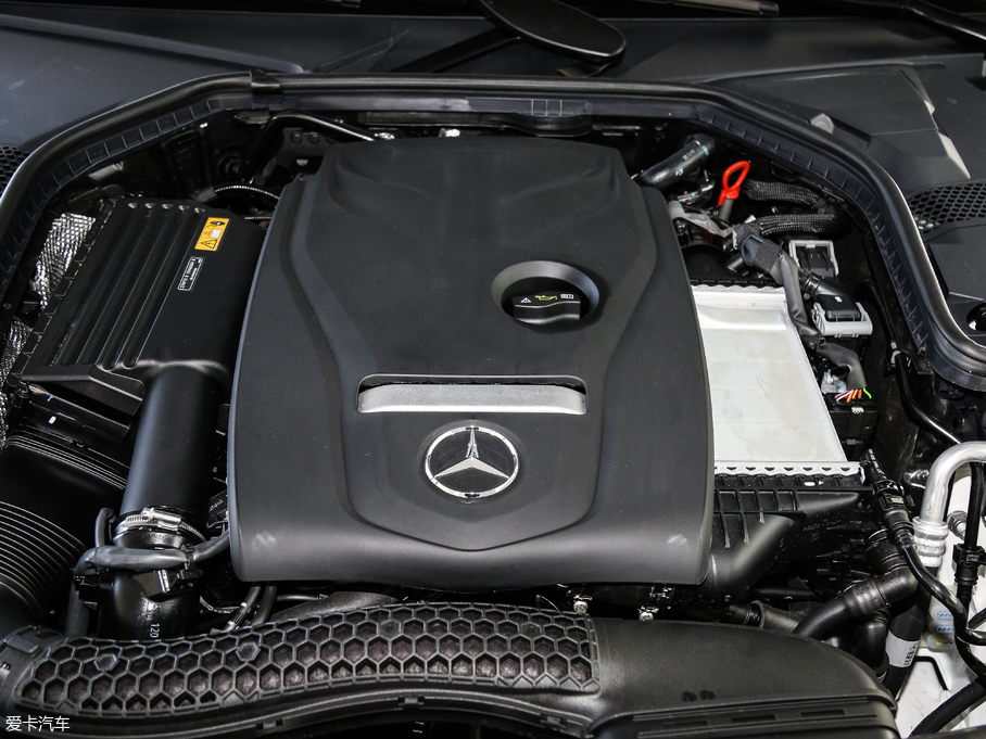 2018YC C 180 L r\Ӱ