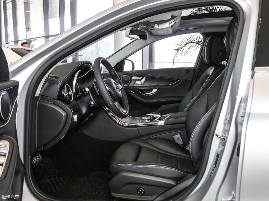 2018YC C 200 L \Ӱ