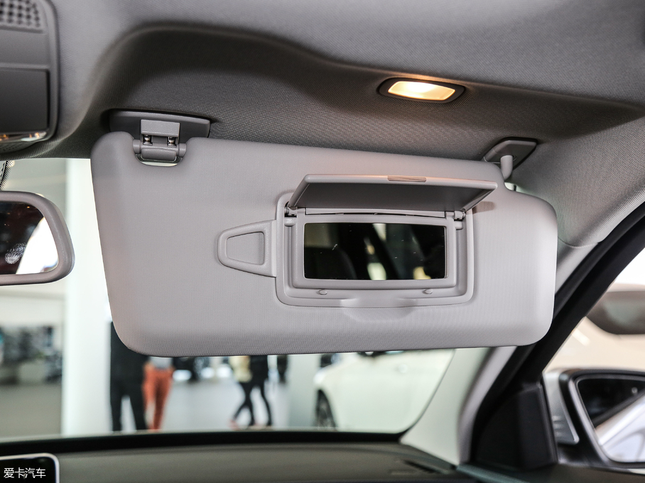 2018YC C 200 L \Ӱ