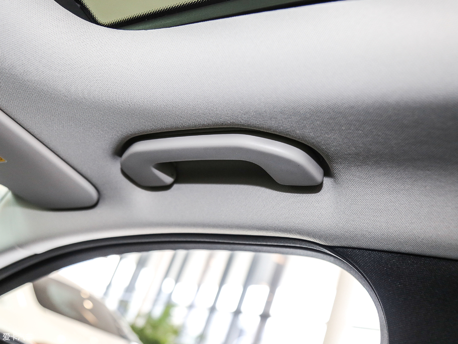 2018YC C 200 L \Ӱ