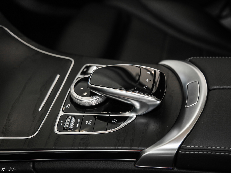 2018YC C 200 L \Ӱ