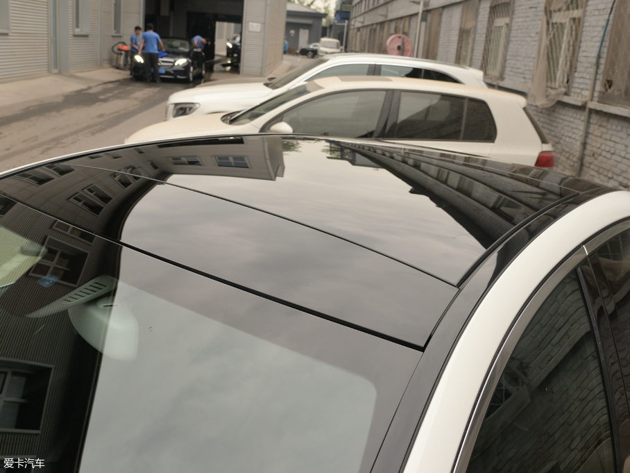 2018YC C 200 L \ ɾ؄e