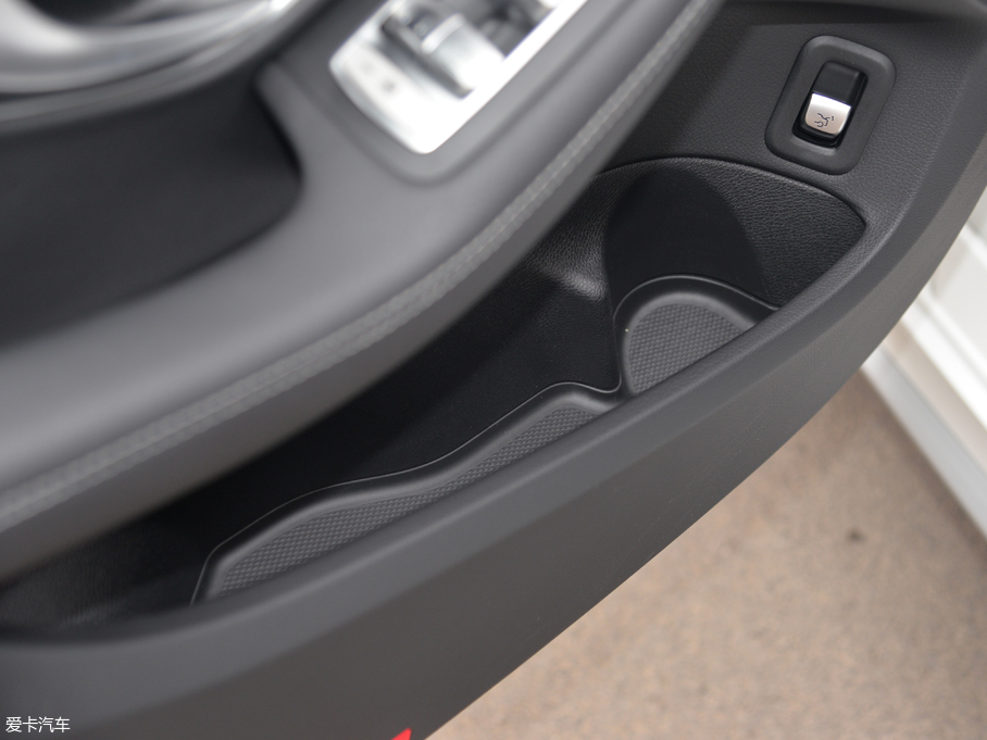 2018YC(j) C 200 L \(yn)(dng) ɾ؄e