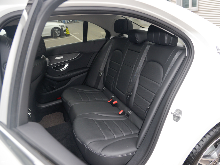 2018YC C 200 L \ ɾ؄e