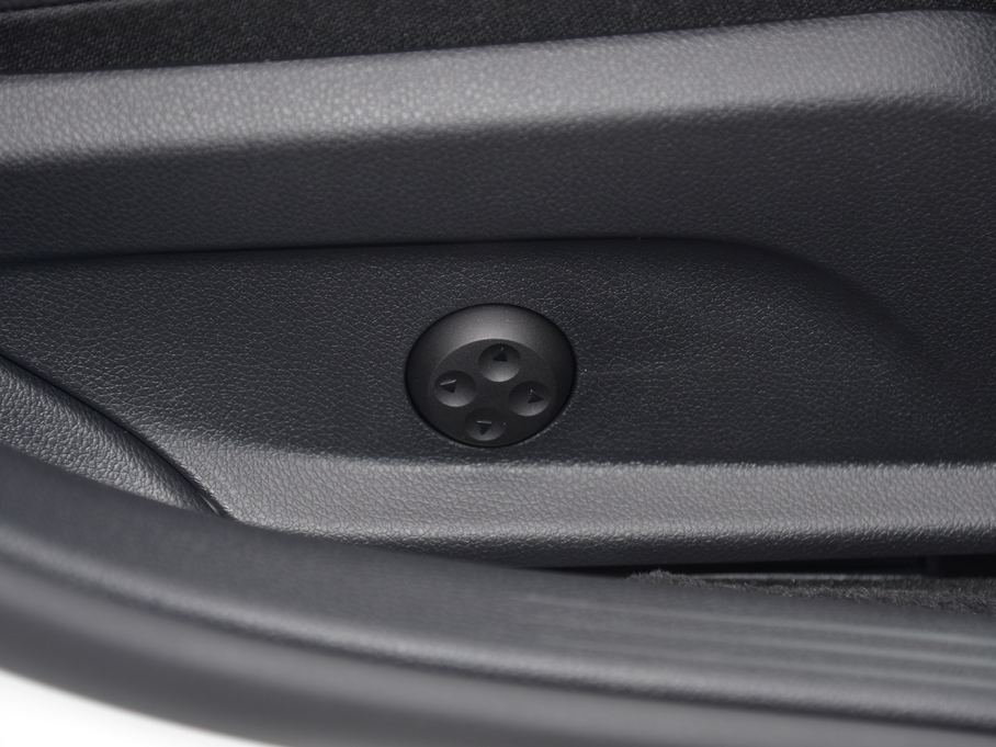 2018YC C 200 L \ ɾ؄e