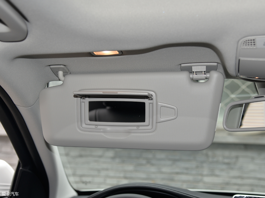 2018YC(j) C 200 L \(yn)(dng) ɾ؄e