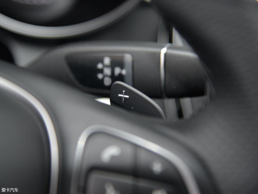 2018YC C 200 L \ ɾ؄e