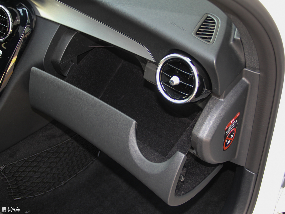 2018YC C 200 ɾ؄e