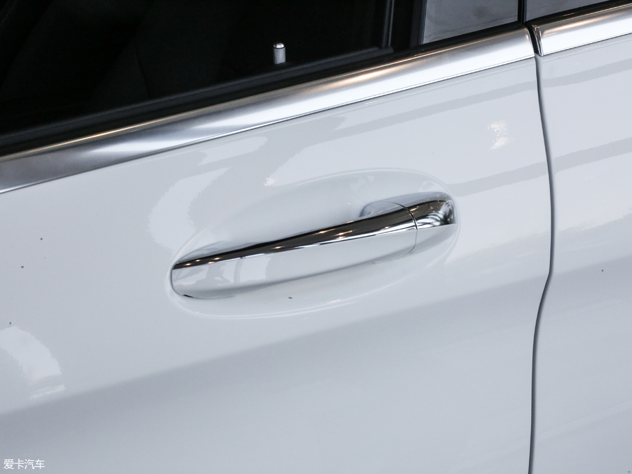 2018YC C 200 L \Ӱ