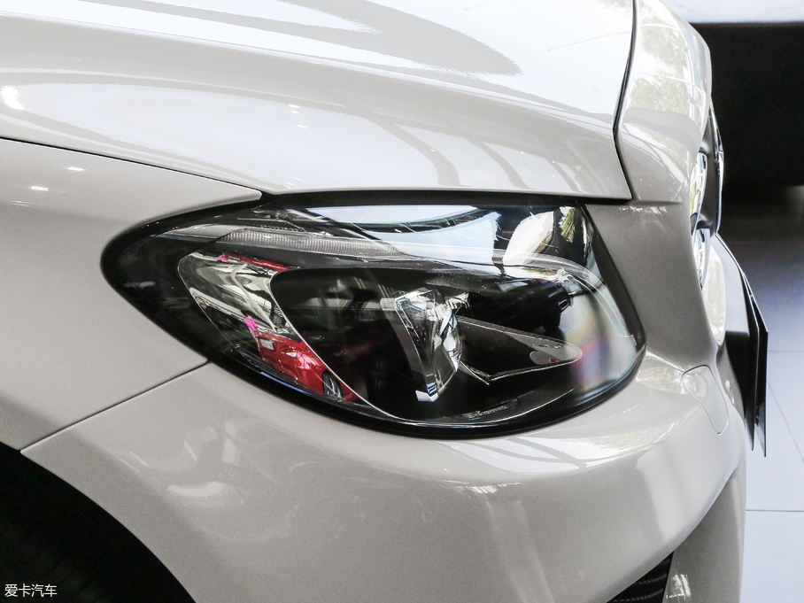 2018YC C 200 L \Ӱ