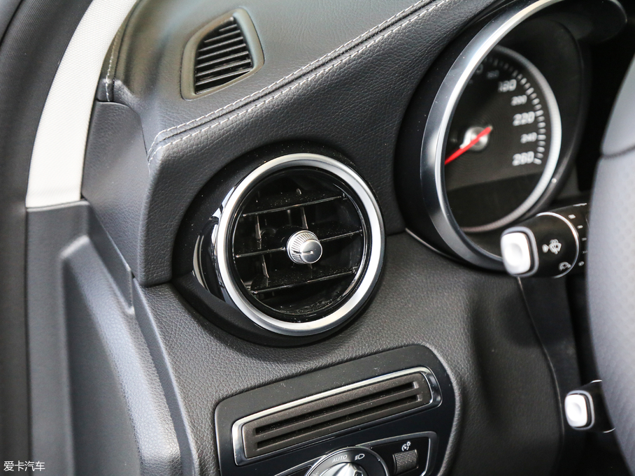 2018YC C 200 L \Ӱ