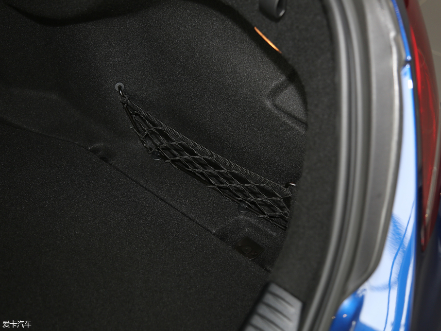 2018YC C 200 L \ ɾ؄e