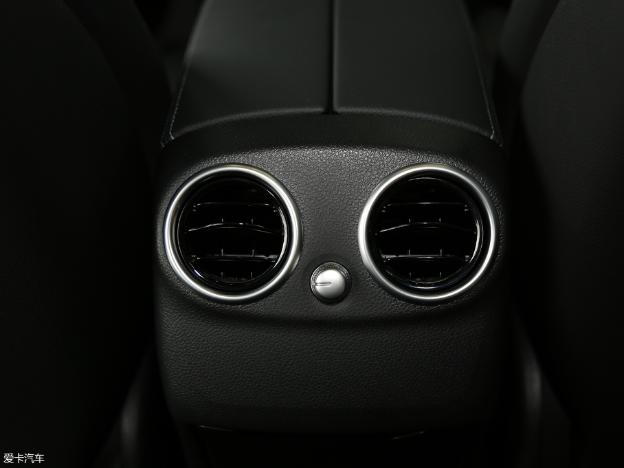 2018YC C 200 L \ ɾ؄e