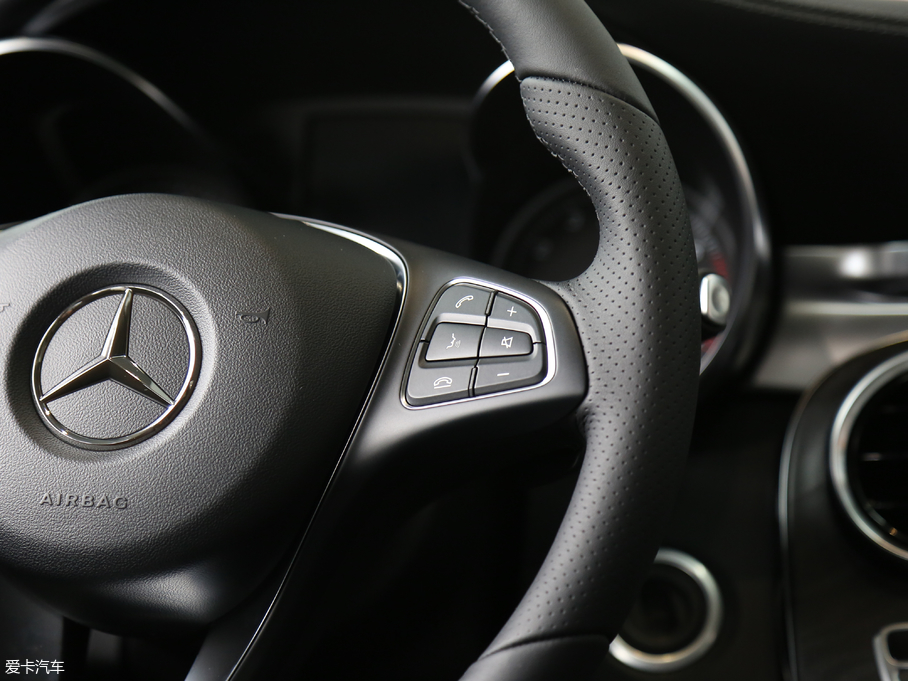 2018YC C 200 L \ ɾ؄e