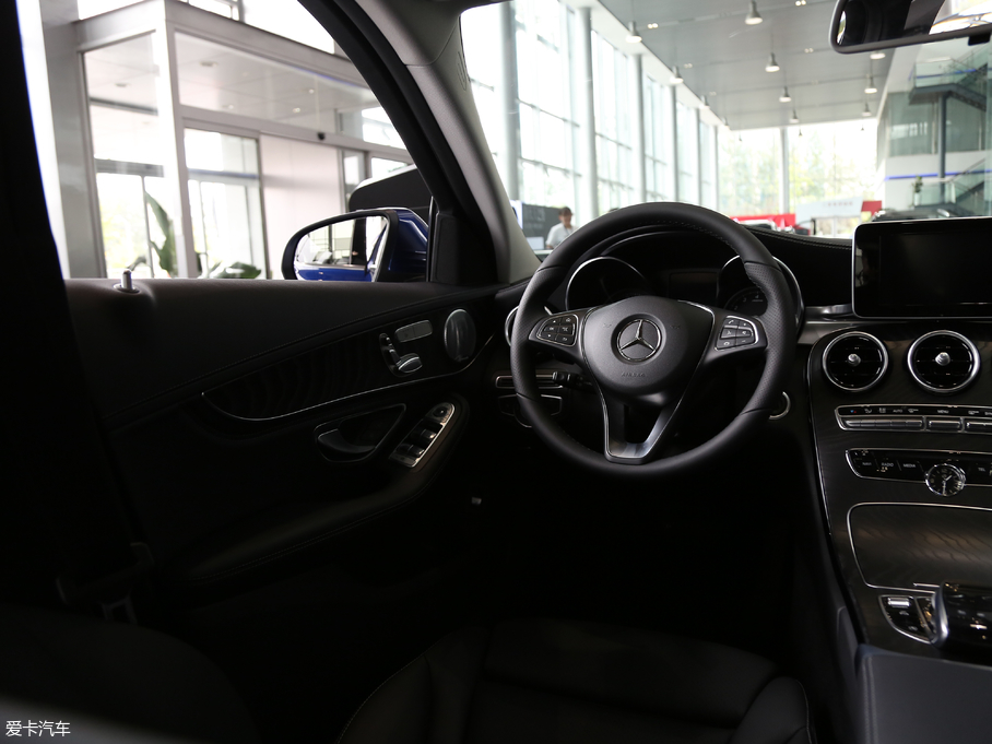 2018YC C 200 L \ ɾ؄e