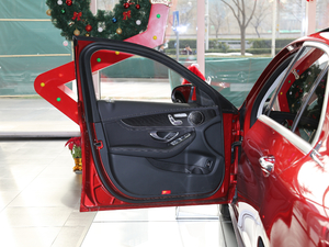 2018C 200 L \Ӱ {λ܇T