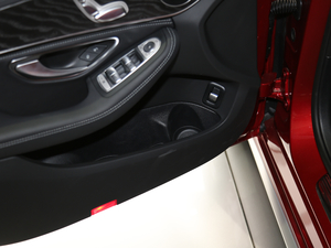 2018C 200 L \Ӱ ǰTg