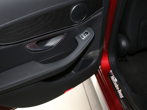 2018C 200 L \(yn)(dng) g