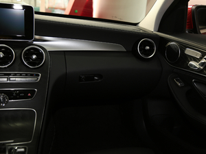 2018C 200 L \(yn)(dng) g