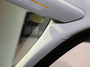 2018C 200 L \(yn)(dng) g