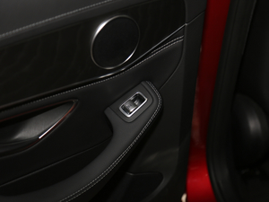 2018C 200 L \Ӱ п؅^