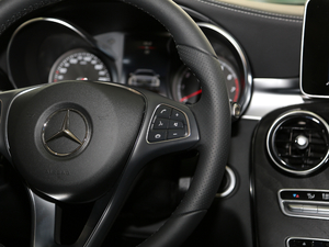 2018C 200 L \Ӱ п؅^