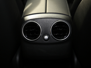 2018C 200 L \Ӱ п؅^