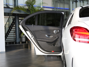 2018款C 180 L 动感型运动版 左后车门