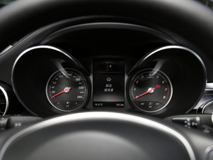 2018款C 180 L 动感型运动版 仪表