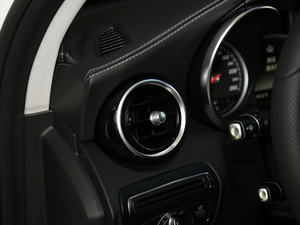 2018C 180 L (dng)\(yn)(dng) п؅^(q)