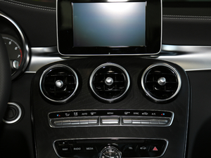2018款C 180 L 动感型运动版 空调出风口