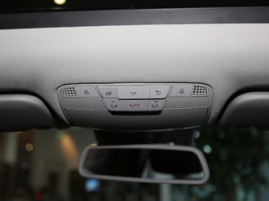 2018C 200  L 4MATIC \Ӱ g