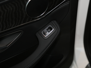 2018C 200  L 4MATIC \Ӱ п؅^