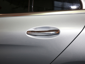 2018C 200 \(yn)(dng) 4MATIC (x)(ji)^