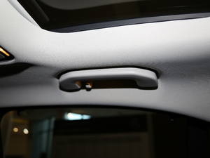 2018C 200 \Ӱ 4MATIC g