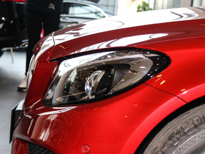 2018C 180 L r(sh)\(yn)(dng) (x)(ji)^