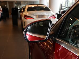 2018C 180 L r(sh)\(yn)(dng) (x)(ji)^