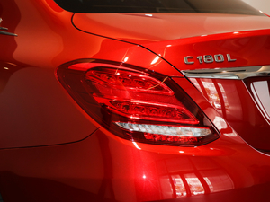 2018C 180 L r(sh)\(yn)(dng) (x)(ji)^