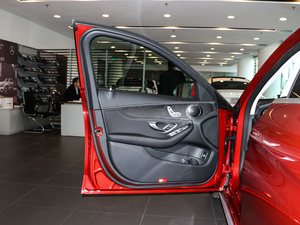 2018C 180 L r\Ӱ {λ܇T