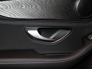 2018C 180 L r(sh)\(yn)(dng) g