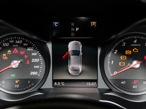 2018C 180 L r\Ӱ п؅^