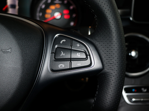 2018C 180 L r\Ӱ п؅^